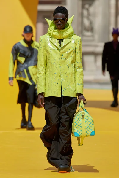 Look 41